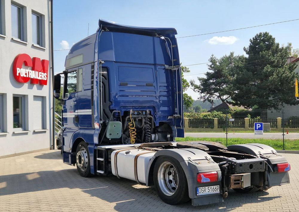 MAN TGX 18.440 LOWDECK - Cabeza tractora: foto 4 MAN TGX 18.440 LOWDECK - Cabeza tractora: foto 4