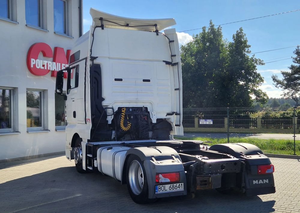 MAN TGX 18.440 XXL LOW DECK Automat - Cabeza tractora: foto 5 MAN TGX 18.440 XXL LOW DECK Automat - Cabeza tractora: foto 5