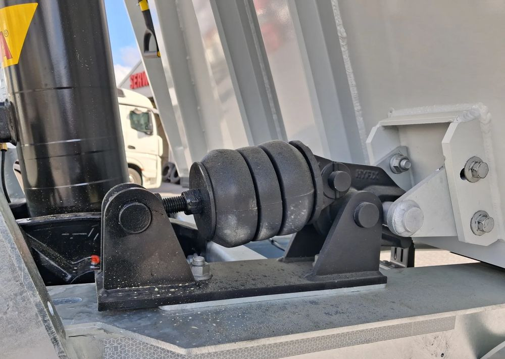 Zaslaw Aluminiowa skrzynia 28-33m3 - Semirremolque volquete: foto 5 Zaslaw Aluminiowa skrzynia 28-33m3 - Semirremolque volquete: foto 5