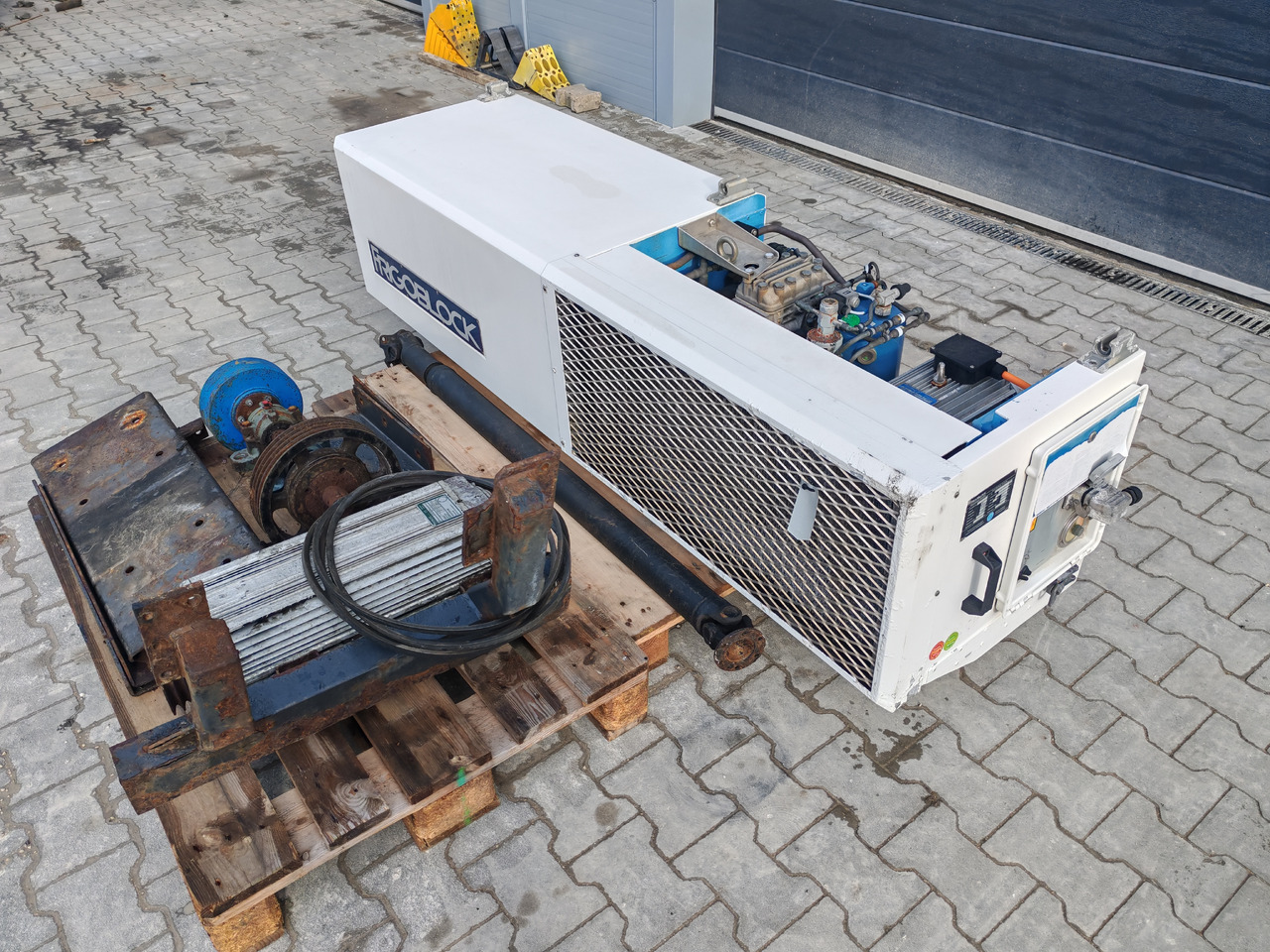 FRIGOBLOCK FK13 / G24 V03K516 / DP132-150/4 / COMPLETE SET - Sistema de refrigeración: foto 4 FRIGOBLOCK FK13 / G24 V03K516 / DP132-150/4 / COMPLETE SET - Sistema de refrigeración: foto 4