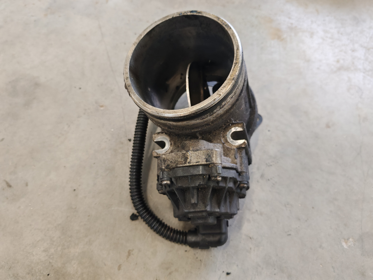 MAN TGS TGX EURO 6 / D2676LF / THROTTLE VALVE / 51094137018 - Motor y piezas: foto 3 MAN TGS TGX EURO 6 / D2676LF / THROTTLE VALVE / 51094137018 - Motor y piezas: foto 3