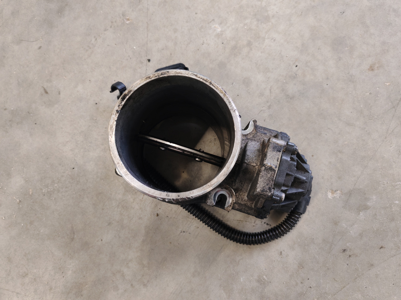 MAN TGS TGX EURO 6 / D2676LF / THROTTLE VALVE / 51094137018 - Motor y piezas: foto 2 MAN TGS TGX EURO 6 / D2676LF / THROTTLE VALVE / 51094137018 - Motor y piezas: foto 2