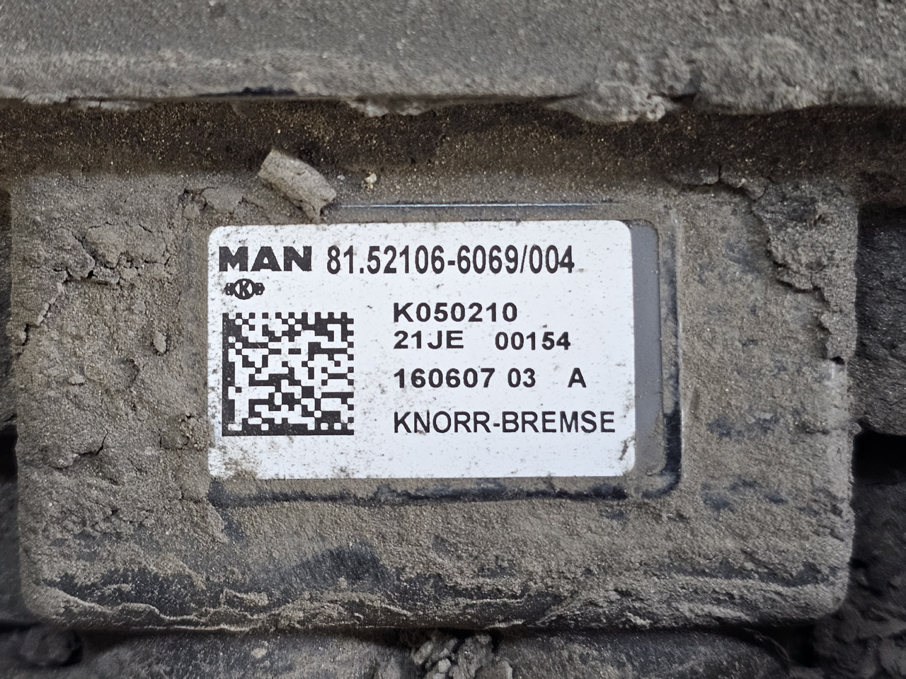 MAN TGS TGX / REAR EBS VALVE / 81521066069 - Válvula de freno: foto 3 MAN TGS TGX / REAR EBS VALVE / 81521066069 - Válvula de freno: foto 3