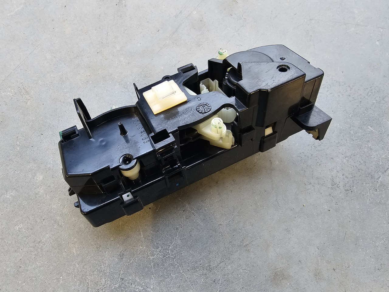 MERCEDES-BENZ ATEGO EURO 6 / HEATER PANEL / A9678200197 - Calefacción/ Ventilación: foto 4 MERCEDES-BENZ ATEGO EURO 6 / HEATER PANEL / A9678200197 - Calefacción/ Ventilación: foto 4