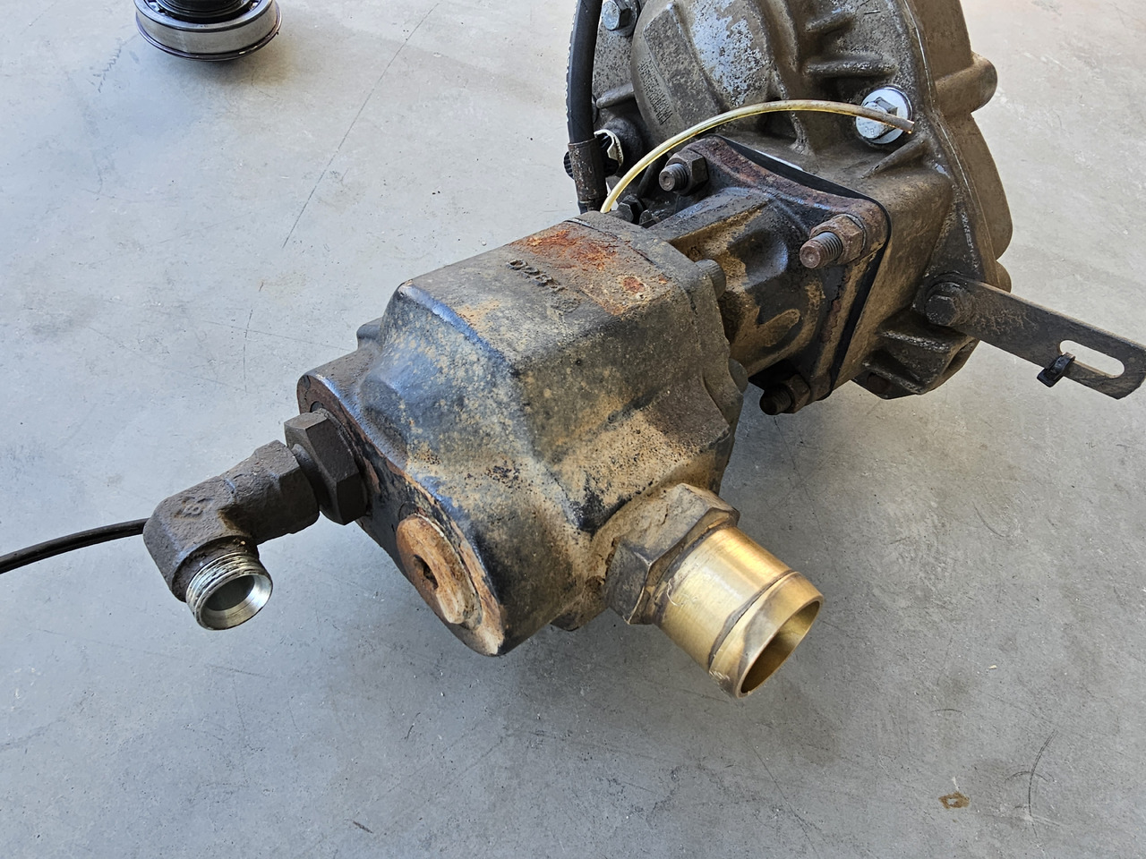 VOLVO HYDRAULIC SET PTO PUMP SHAFT / VOLVO FH FM FH4 FH5 / WORLDWIDE DELIVERY - Hidráulica: foto 4 VOLVO HYDRAULIC SET PTO PUMP SHAFT / VOLVO FH FM FH4 FH5 / WORLDWIDE DELIVERY - Hidráulica: foto 4