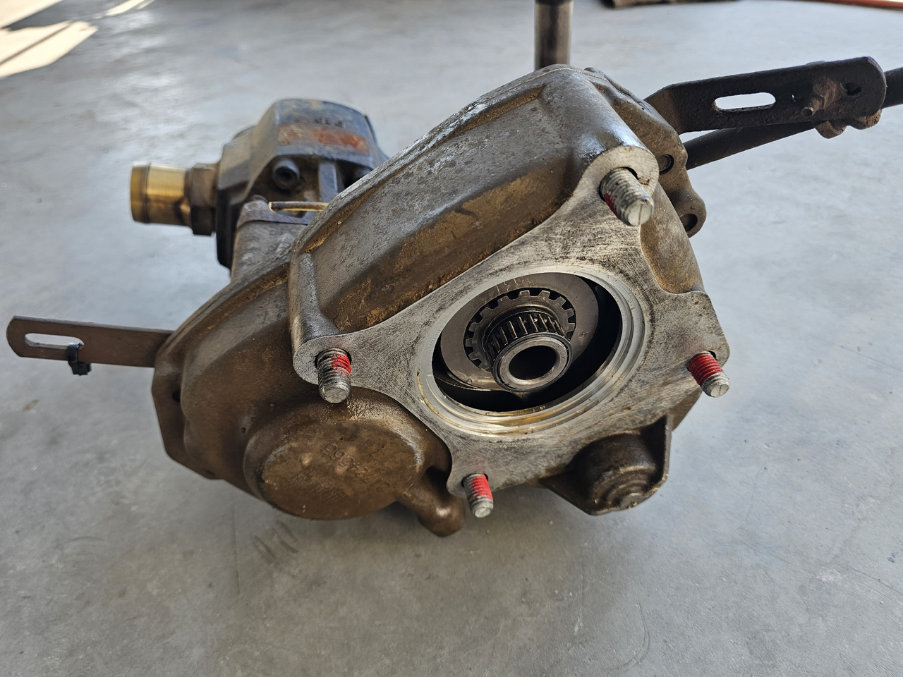 VOLVO HYDRAULIC SET PTO PUMP SHAFT / VOLVO FH FM FH4 FH5 / WORLDWIDE DELIVERY - Hidráulica: foto 5 VOLVO HYDRAULIC SET PTO PUMP SHAFT / VOLVO FH FM FH4 FH5 / WORLDWIDE DELIVERY - Hidráulica: foto 5