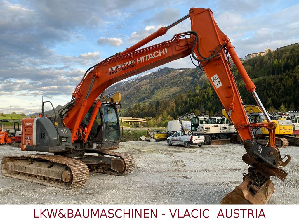 Hitachi ZX 225 USLC-3 - Excavadora de cadenas: foto 4 Hitachi ZX 225 USLC-3 - Excavadora de cadenas: foto 4