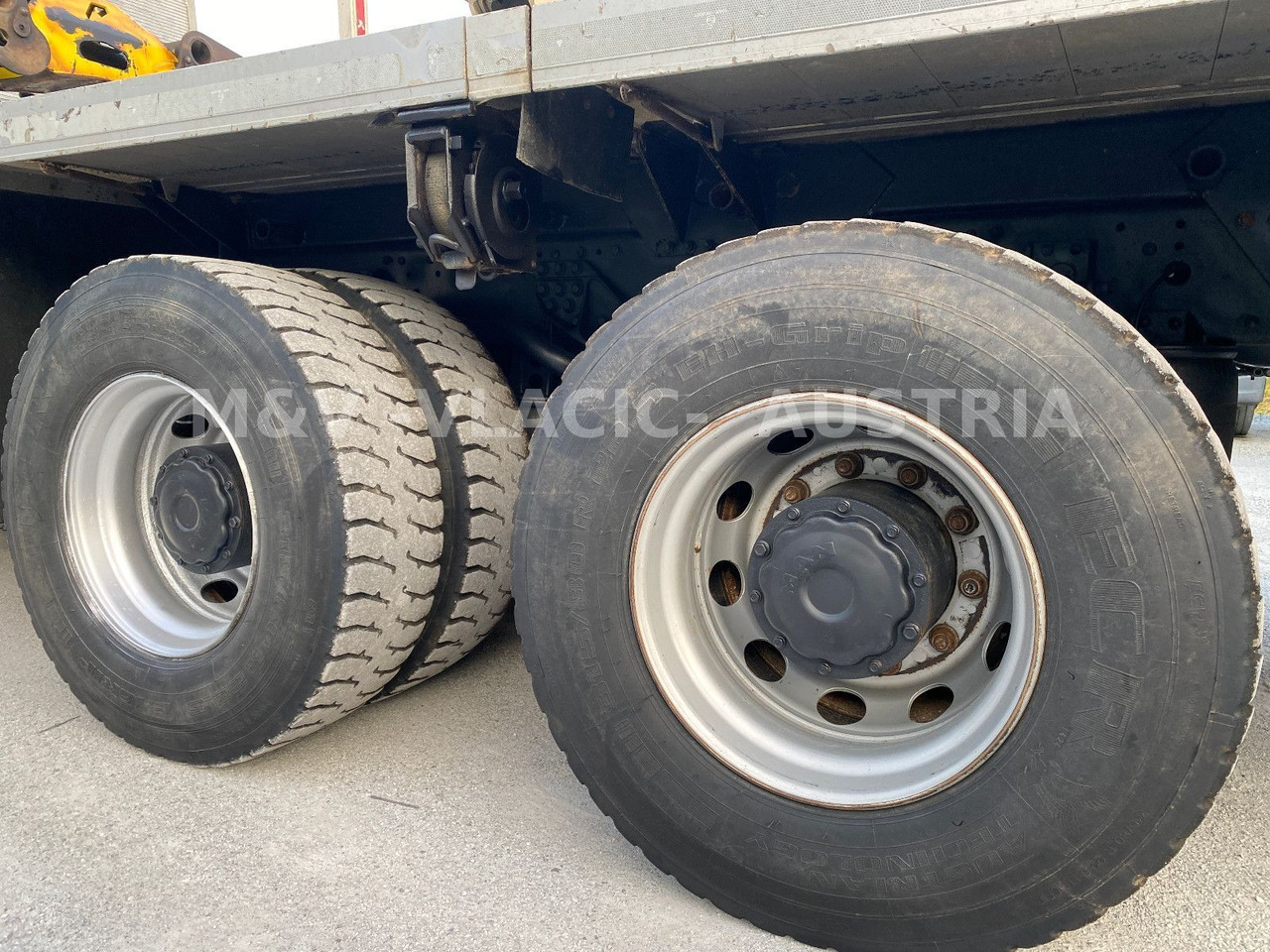 Leasing de  MAN 33.500 6X6 mit Kran PENZ 12Z MAN 33.500 6X6 mit Kran PENZ 12Z: foto 12