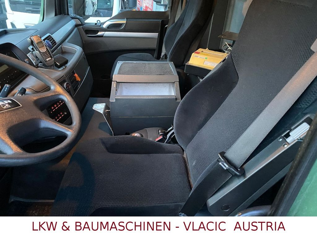 MAN TGS 26.400 Gastankwagen mit Pumpe und Wage22000L MAN TGS 26.400 Gastankwagen mit Pumpe und Wage22000L - Camión cisterna: foto 5 MAN TGS 26.400 Gastankwagen mit Pumpe und Wage22000L MAN TGS 26.400 Gastankwagen mit Pumpe und Wage22000L - Camión cisterna: foto 5