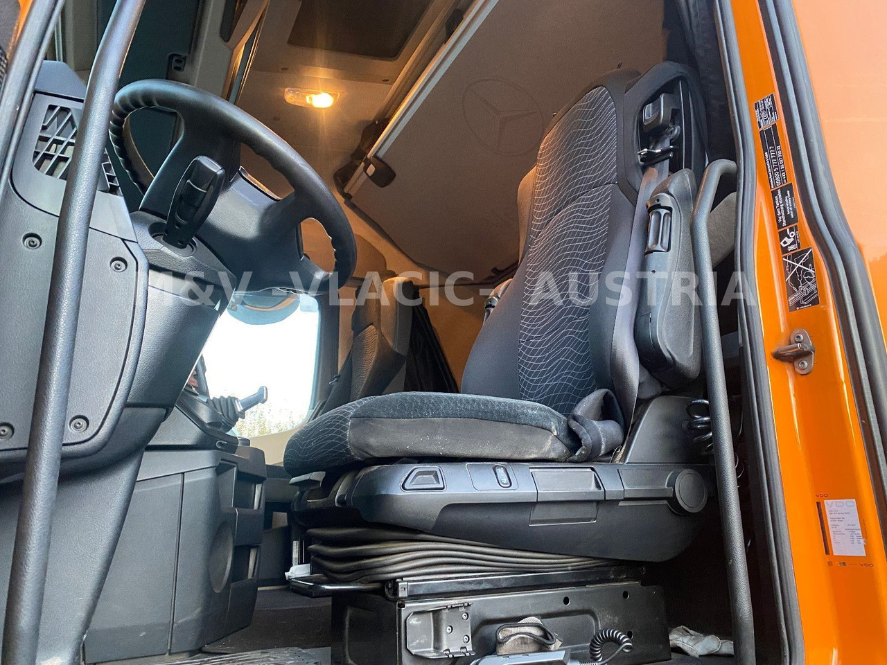Mercedes-Benz 2542 - Camión portacontenedore/ Intercambiable: foto 3 Mercedes-Benz 2542 - Camión portacontenedore/ Intercambiable: foto 3