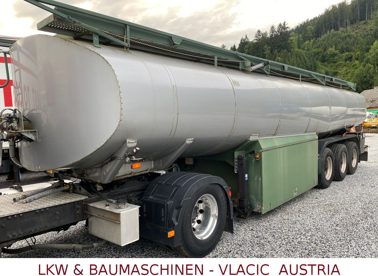 Schwarzmüller Tank für Öl transport - Semirremolque cisterna: foto 1 Schwarzmüller Tank für Öl transport - Semirremolque cisterna: foto 1