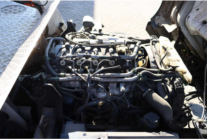 CMC TB20 - Camión con plataforma elevadora: foto 3 CMC TB20 - Camión con plataforma elevadora: foto 3