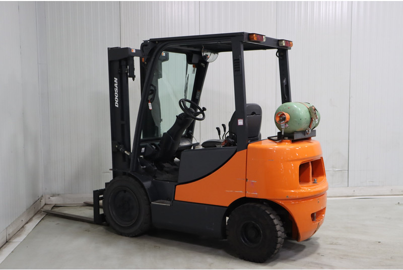 Doosan G25E-5 - Carretilla elevadora de gas: foto 5 Doosan G25E-5 - Carretilla elevadora de gas: foto 5