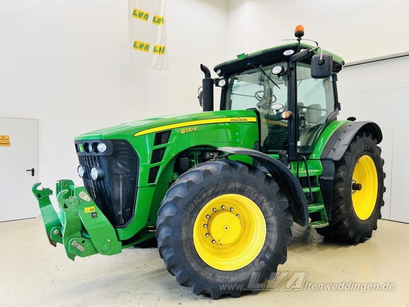 John Deere 8320R - Tractor: foto 1 John Deere 8320R - Tractor: foto 1