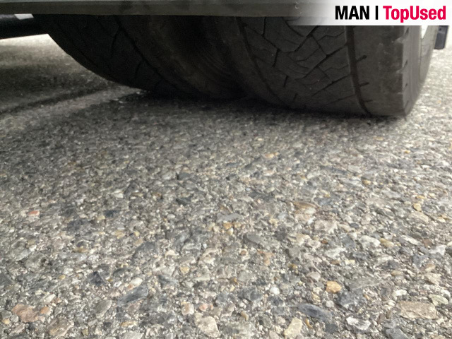 MAN TGX 18.500 4X2 LLS-U - Cabeza tractora: foto 4 MAN TGX 18.500 4X2 LLS-U - Cabeza tractora: foto 4