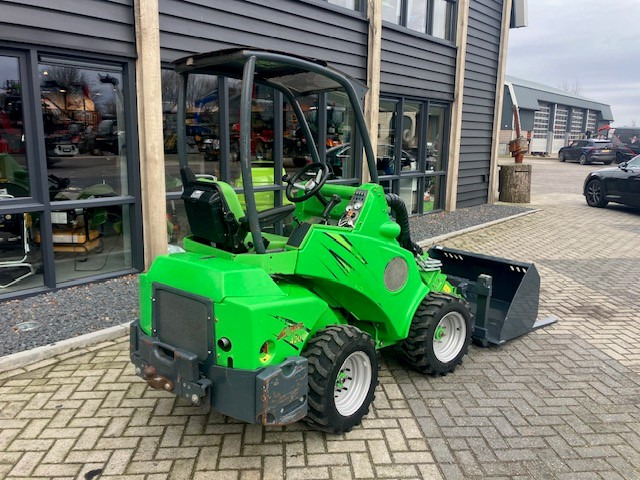 Cargadora articulada AVANT 420 loader: foto 7