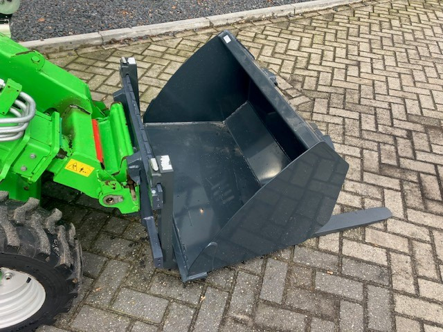 Cargadora articulada AVANT 420 loader: foto 13