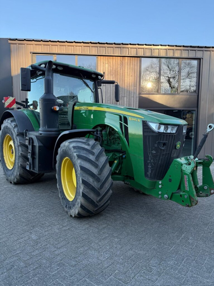 JOHN DEERE 8345 ultimate edition - Tractor: foto 1 JOHN DEERE 8345 ultimate edition - Tractor: foto 1