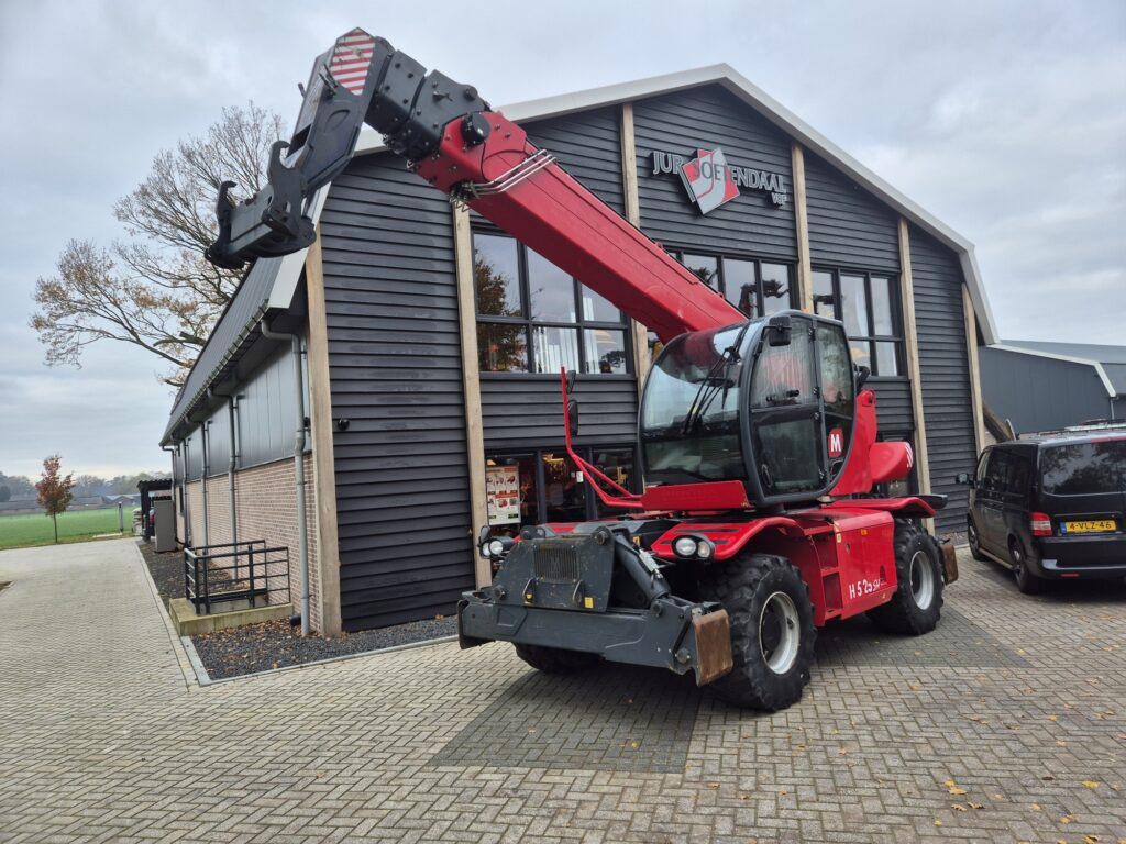 MAGNI RTH 5.25 SH - Manipulador telescópico: foto 2 MAGNI RTH 5.25 SH - Manipulador telescópico: foto 2