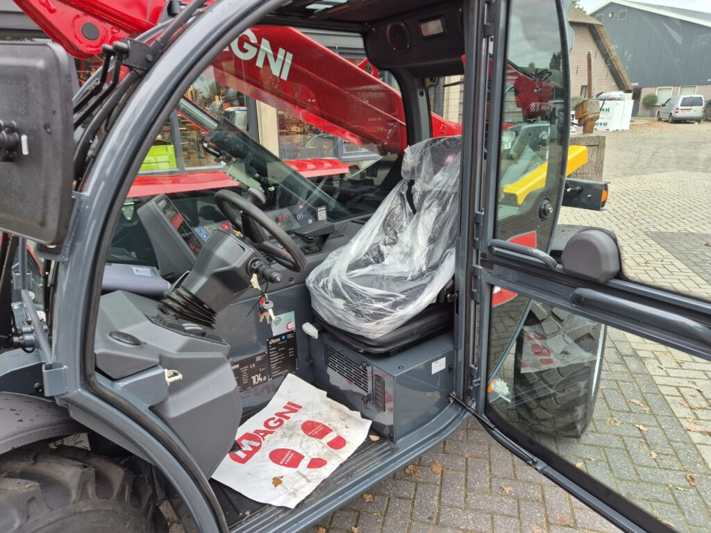 Manipulador telescópico nuevo MAGNI TH 3.6: foto 16