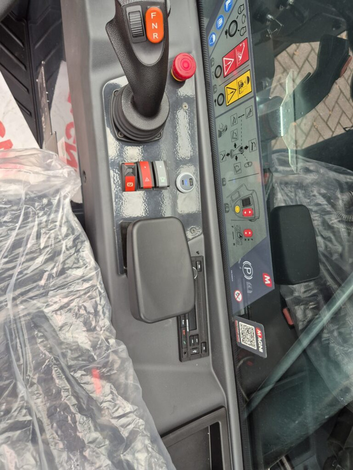 Manipulador telescópico nuevo MAGNI TH 3.6: foto 18