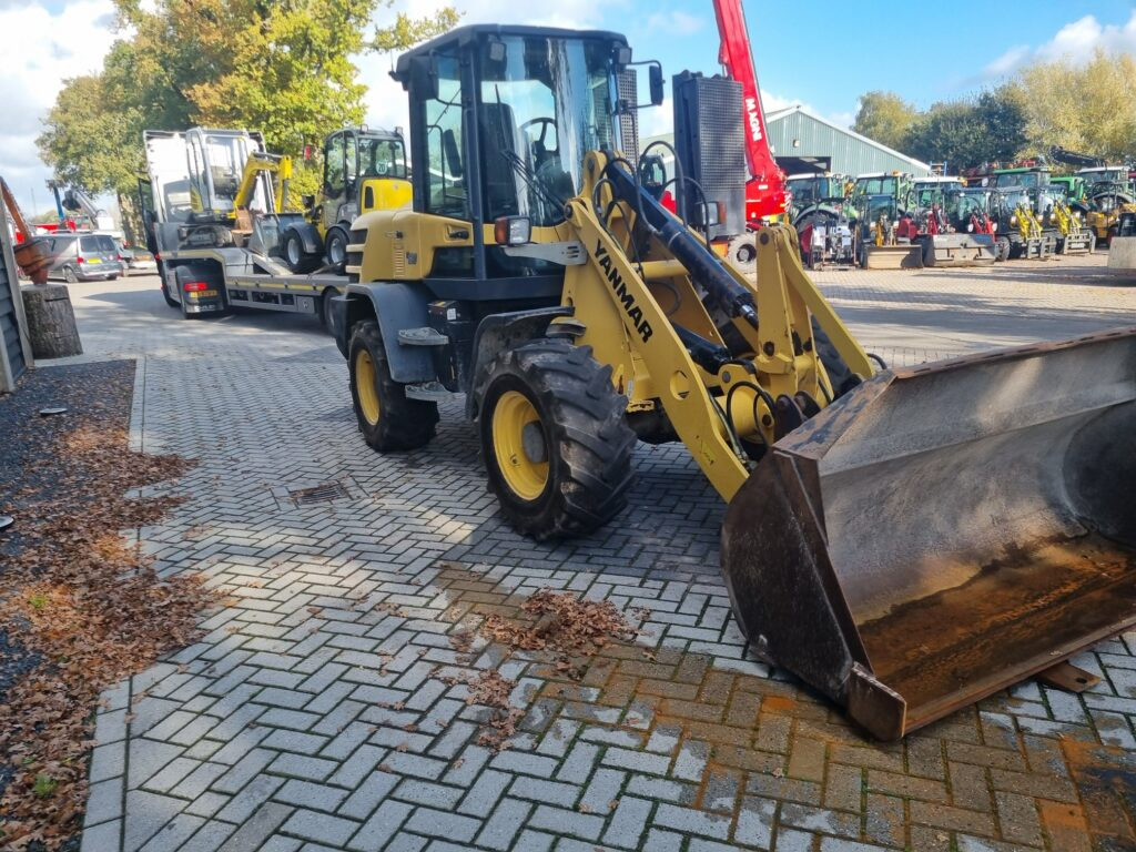 YANMAR V120 - Cargadora de ruedas: foto 4 YANMAR V120 - Cargadora de ruedas: foto 4