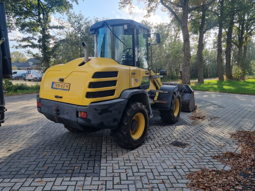 YANMAR V120 - Cargadora de ruedas: foto 2 YANMAR V120 - Cargadora de ruedas: foto 2