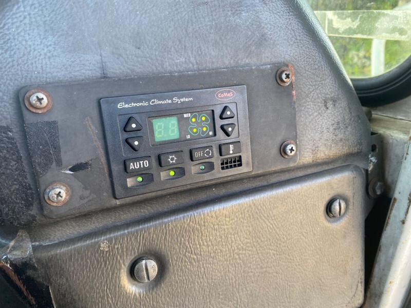 Terberg YT 182 TERMINAL TRUCK | AIRCO | 23826 HOURS | - Tractor industrial: foto 5 Terberg YT 182 TERMINAL TRUCK | AIRCO | 23826 HOURS | - Tractor industrial: foto 5