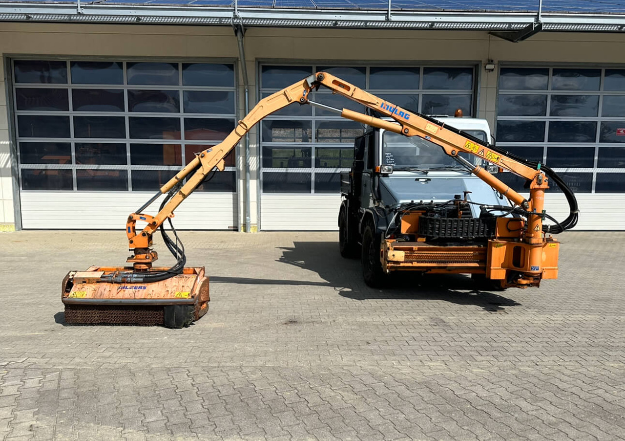 Unimog Frontauslegermähgerät Mulag FME600 - Desbrozadora de brazo: foto 1 Unimog Frontauslegermähgerät Mulag FME600 - Desbrozadora de brazo: foto 1