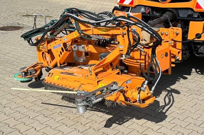 Unimog Leitpfostenausmähgerät / Randstreifenmähger - Desbrozadora de brazo: foto 5 Unimog Leitpfostenausmähgerät / Randstreifenmähger - Desbrozadora de brazo: foto 5