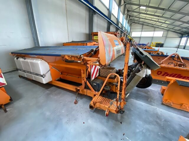 Unimog Salzstreuer Schmidt SAB40-36FR1750 - Esparcidor de sal: foto 2 Unimog Salzstreuer Schmidt SAB40-36FR1750 - Esparcidor de sal: foto 2