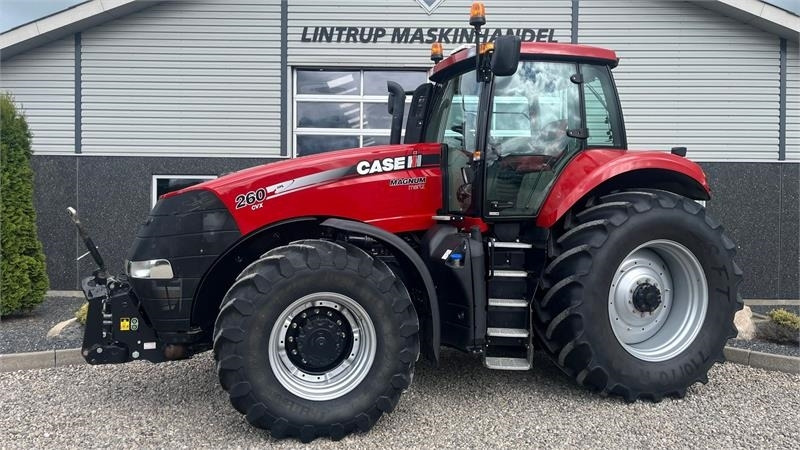 Case IH MAGNUM 260 CVX Med frontlift og evt. RTK gps - Tractor: foto 1 Case IH MAGNUM 260 CVX Med frontlift og evt. RTK gps - Tractor: foto 1