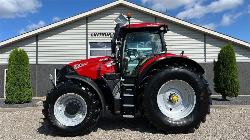 Case IH Optum 300 CVX AFS Connect med frontlift og SafeGua  - Tractor: foto 1 Case IH Optum 300 CVX AFS Connect med frontlift og SafeGua  - Tractor: foto 1
