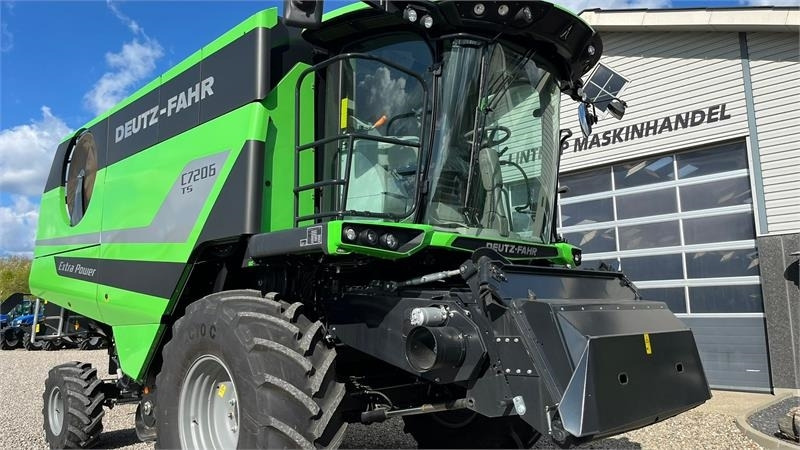 Deutz-fahr C7206 With 24feed - 7.2m header. New and unused Co - Cosechadora de granos: foto 4 Deutz-fahr C7206 With 24feed - 7.2m header. New and unused Co - Cosechadora de granos: foto 4