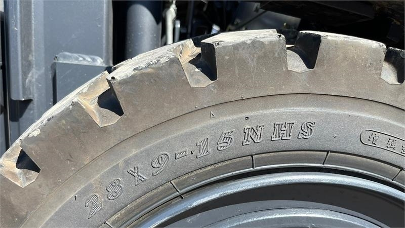 Carretilla elevadora diésel Doosan D30 G med kabine og KUN 57 TIMER FRA NY, MED TIME: foto 20