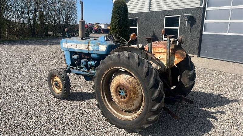Ford 3000 - Tractor: foto 3 Ford 3000 - Tractor: foto 3