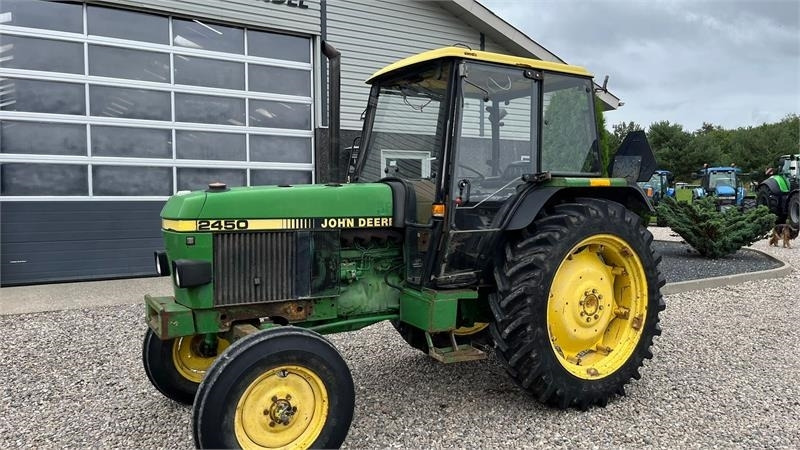 John Deere 2450 Med servostyring - Tractor: foto 5 John Deere 2450 Med servostyring - Tractor: foto 5