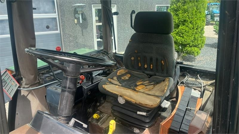 John Deere 2650 Med SGII kabine, 540 og 1000 pto omd - Tractor: foto 5 John Deere 2650 Med SGII kabine, 540 og 1000 pto omd - Tractor: foto 5