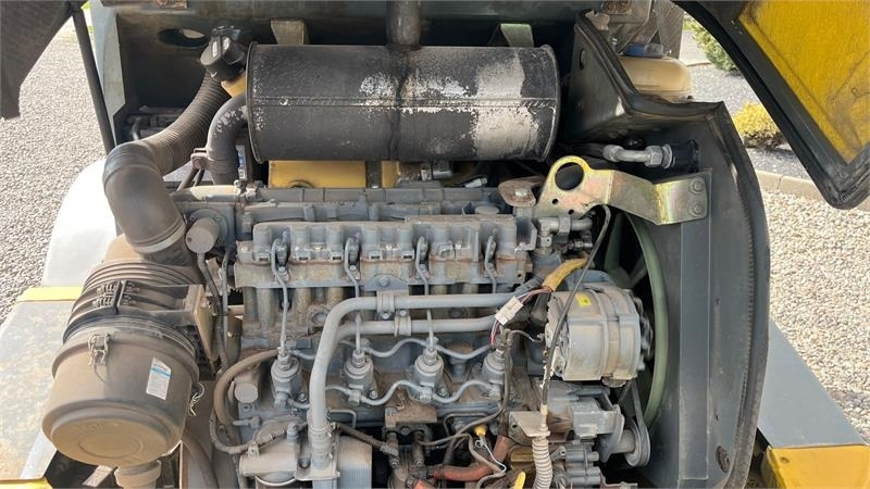 Kramer 750T Allrad med pallegafler og adabter. Med telesk - Cargadora articulada: foto 5 Kramer 750T Allrad med pallegafler og adabter. Med telesk - Cargadora articulada: foto 5
