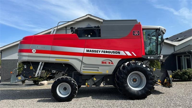 Massey Ferguson 7370 BETA. Gårdmaskine med kun 1080 motortimer. Me - Cosechadora de granos: foto 2 Massey Ferguson 7370 BETA. Gårdmaskine med kun 1080 motortimer. Me - Cosechadora de granos: foto 2