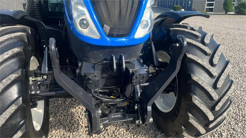 New Holland T6.165 AutoCommannd med frontlift - Tractor: foto 4 New Holland T6.165 AutoCommannd med frontlift - Tractor: foto 4