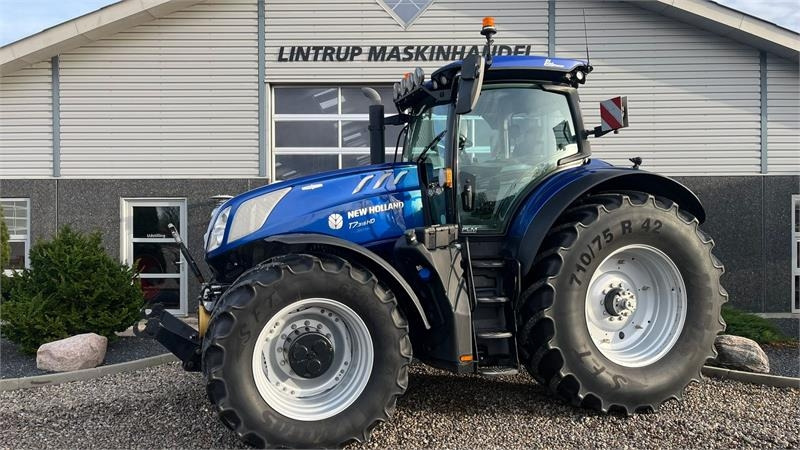 New Holland T7.315 HD New Gen BluePower med frontlift og front - Tractor: foto 1 New Holland T7.315 HD New Gen BluePower med frontlift og front - Tractor: foto 1