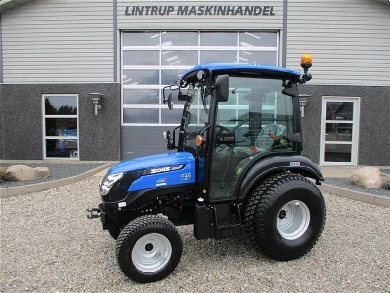 Tractor Solis 26 HST med kabine og turf hjul: foto 15 Tractor Solis 26 HST med kabine og turf hjul: foto 15
