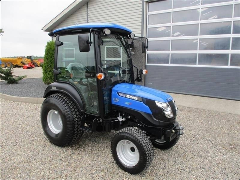 Tractor Solis 26 HST med kabine og turf hjul: foto 11 Tractor Solis 26 HST med kabine og turf hjul: foto 11