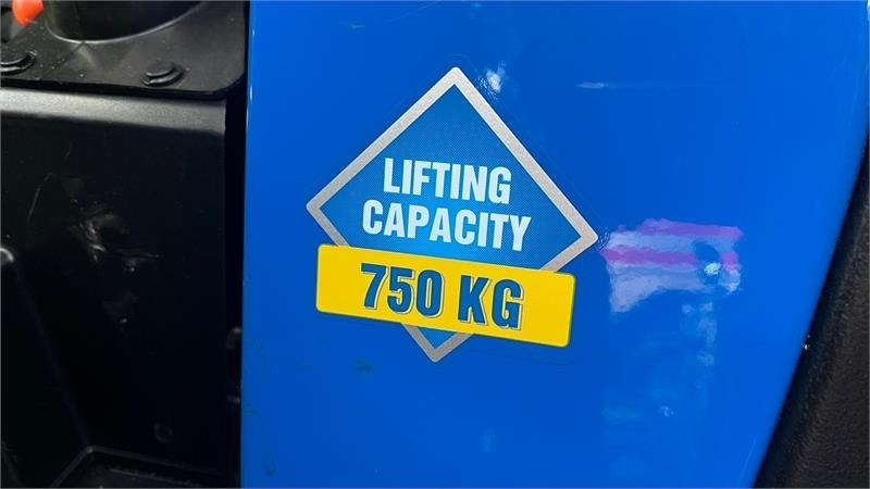 Tractor Solis S26 6+2 gearmaskine med servostyring: foto 12