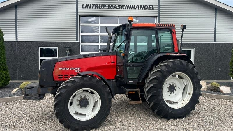 Valmet 8050 - Tractor: foto 1 Valmet 8050 - Tractor: foto 1