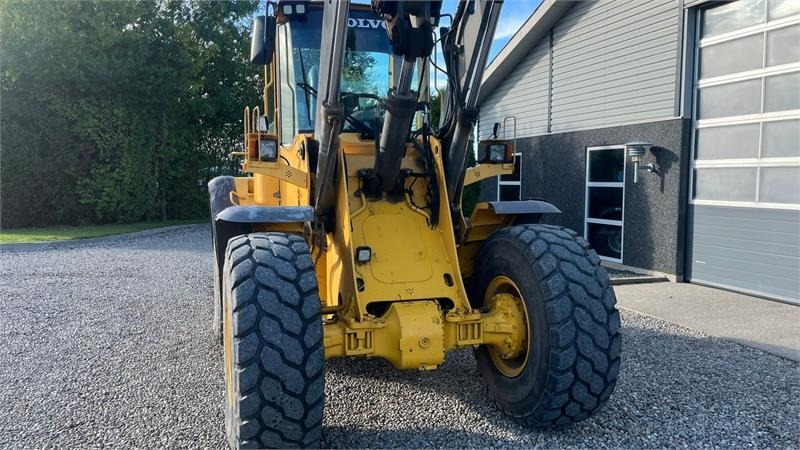 Cargadora de ruedas Volvo L70E Med hurtigskift og centralsmørring: foto 18 Cargadora de ruedas Volvo L70E Med hurtigskift og centralsmørring: foto 18