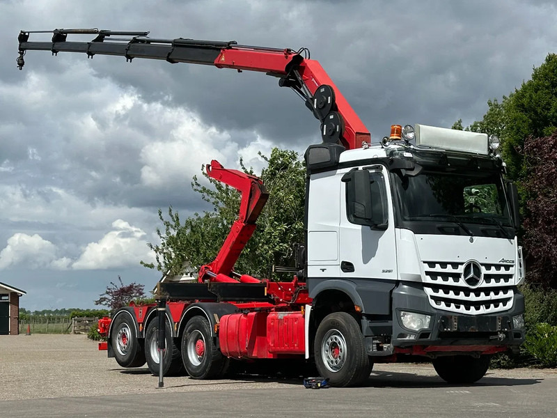 Mercedes-Benz Arocs 3251 8x4 TRIPLE!!26TM KRAAN/HAAK!!EURO6!!TOP! - Camión multibasculante, Camión grúa: foto 1 Mercedes-Benz Arocs 3251 8x4 TRIPLE!!26TM KRAAN/HAAK!!EURO6!!TOP! - Camión multibasculante, Camión grúa: foto 1