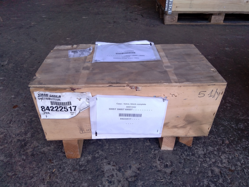 Case 84222517 - 47377730 - Válvula hidráulica para Maquinaria de construcción: foto 3 Case 84222517 - 47377730 - Válvula hidráulica para Maquinaria de construcción: foto 3