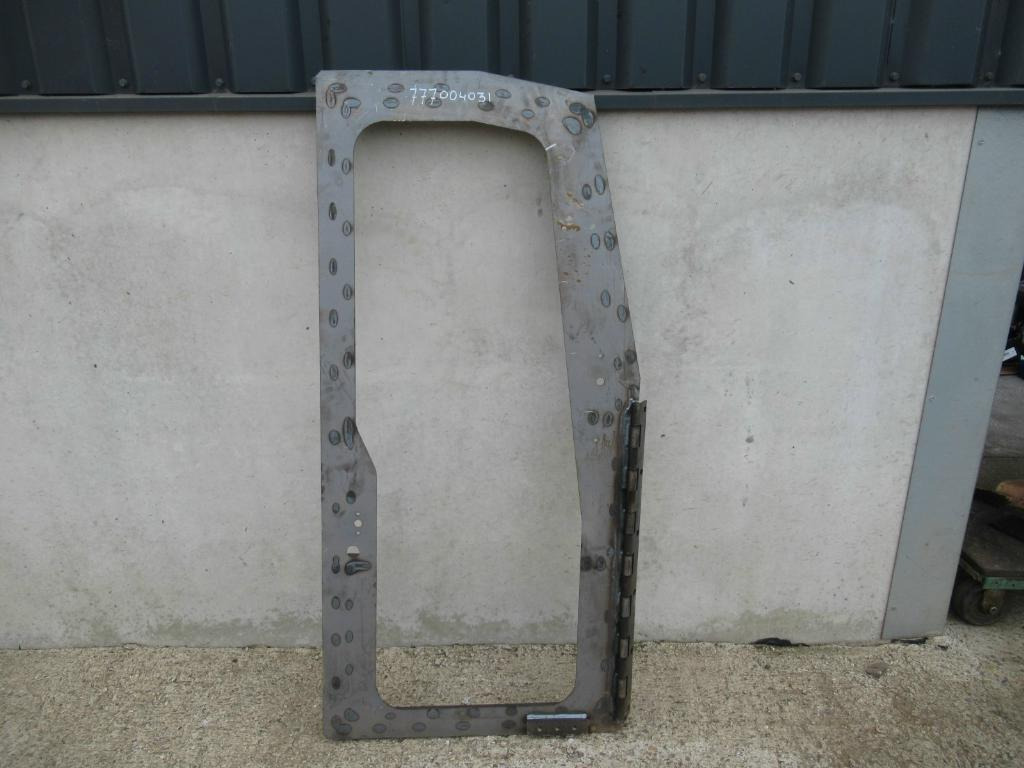 Caterpillar 2244998 - 2134511 - Puerta y piezas para Maquinaria de construcción: foto 1 Caterpillar 2244998 - 2134511 - Puerta y piezas para Maquinaria de construcción: foto 1